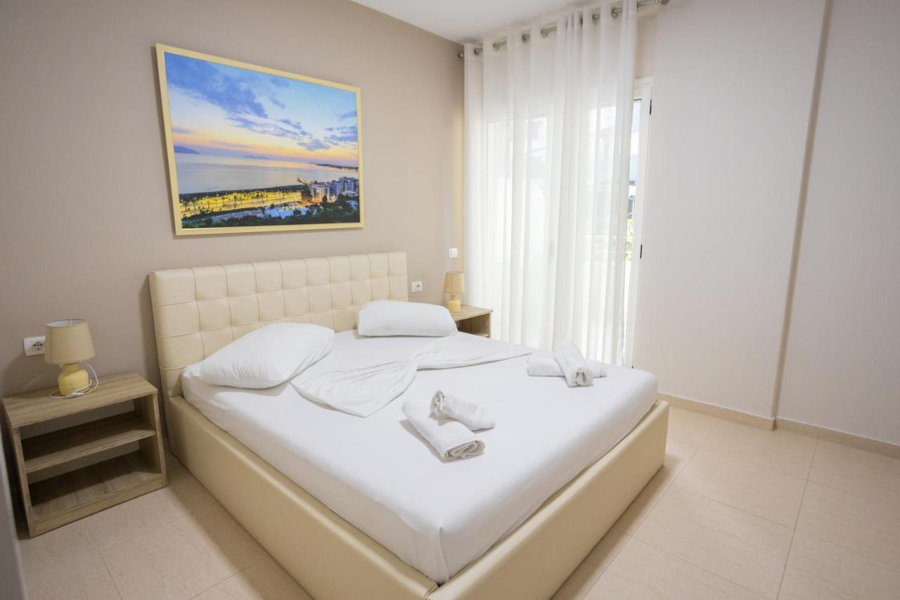 Jordan'S Hotel Vlore Exterior photo